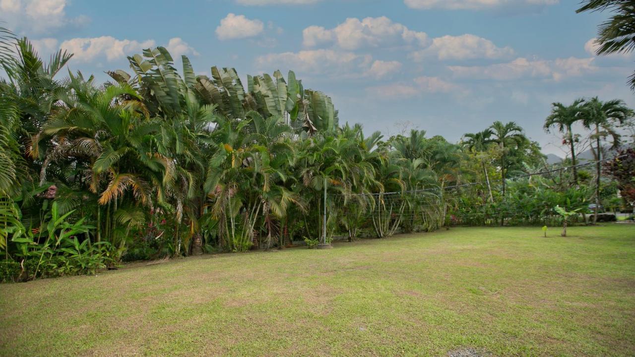 Hotel Rancho Cerro Azul La Fortuna Kültér fotó