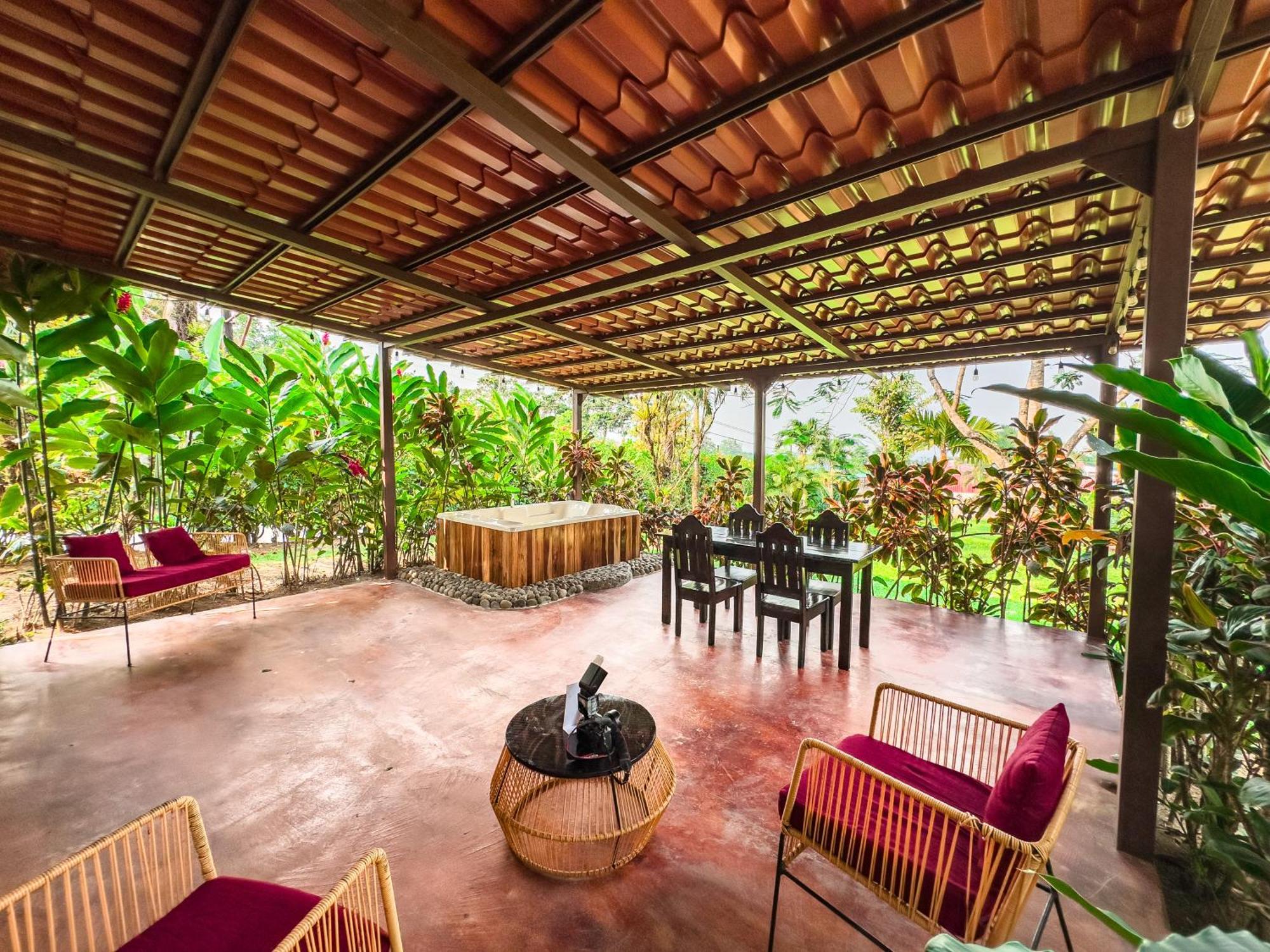 Hotel Rancho Cerro Azul La Fortuna Kültér fotó